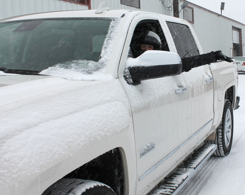 Illustration for article titled I Towed A Dodge Dart In Texas Snow With A Silverado 1500 And Didn't Die